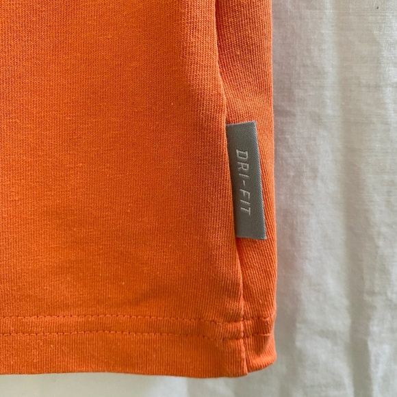 Nike Active Workout Dri-Fit Top Size: Large - Picture 6 of 7